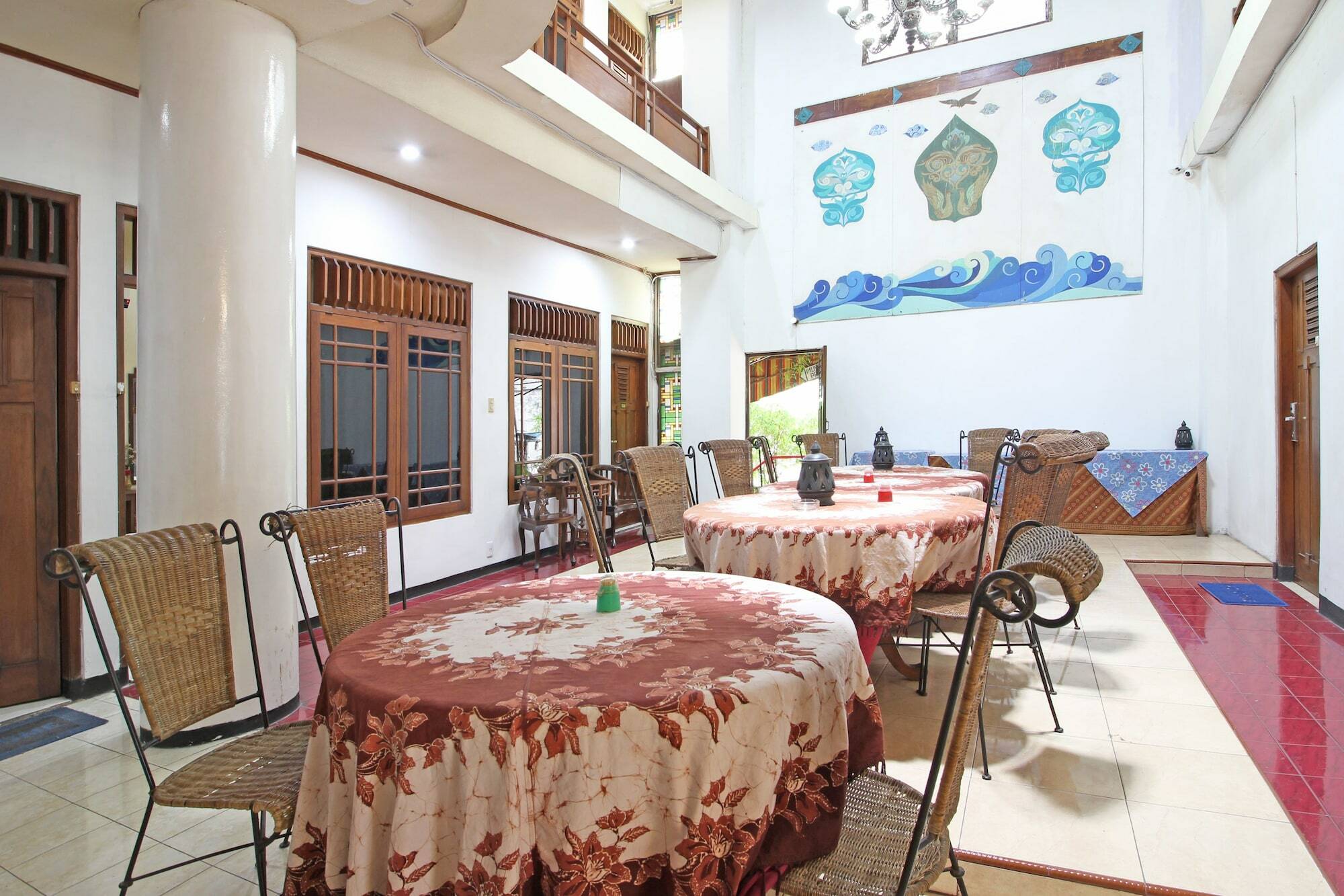 Отель Reddoorz Near Malioboro Tugu Station Jogja Джокьякарта Экстерьер фото