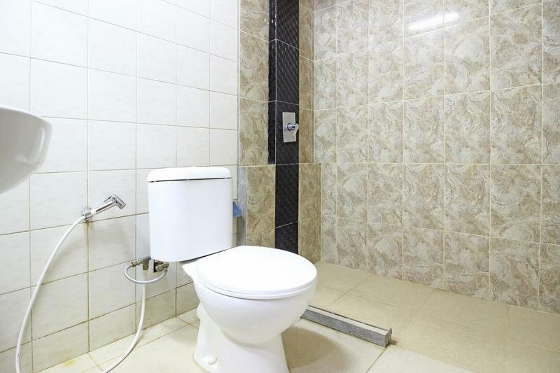 Отель Reddoorz Near Malioboro Tugu Station Jogja Джокьякарта Экстерьер фото